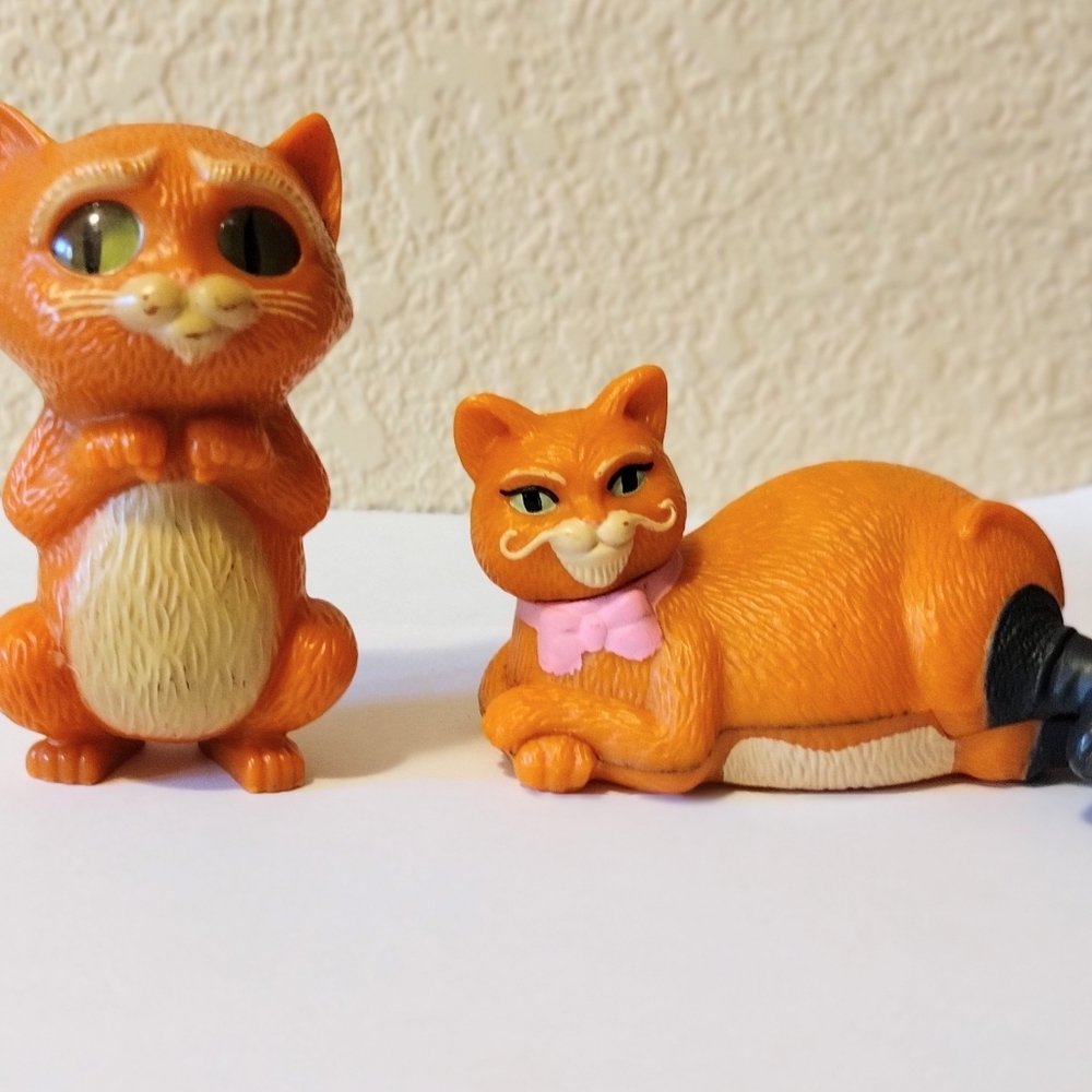 2 McDonald's Puss n Boots